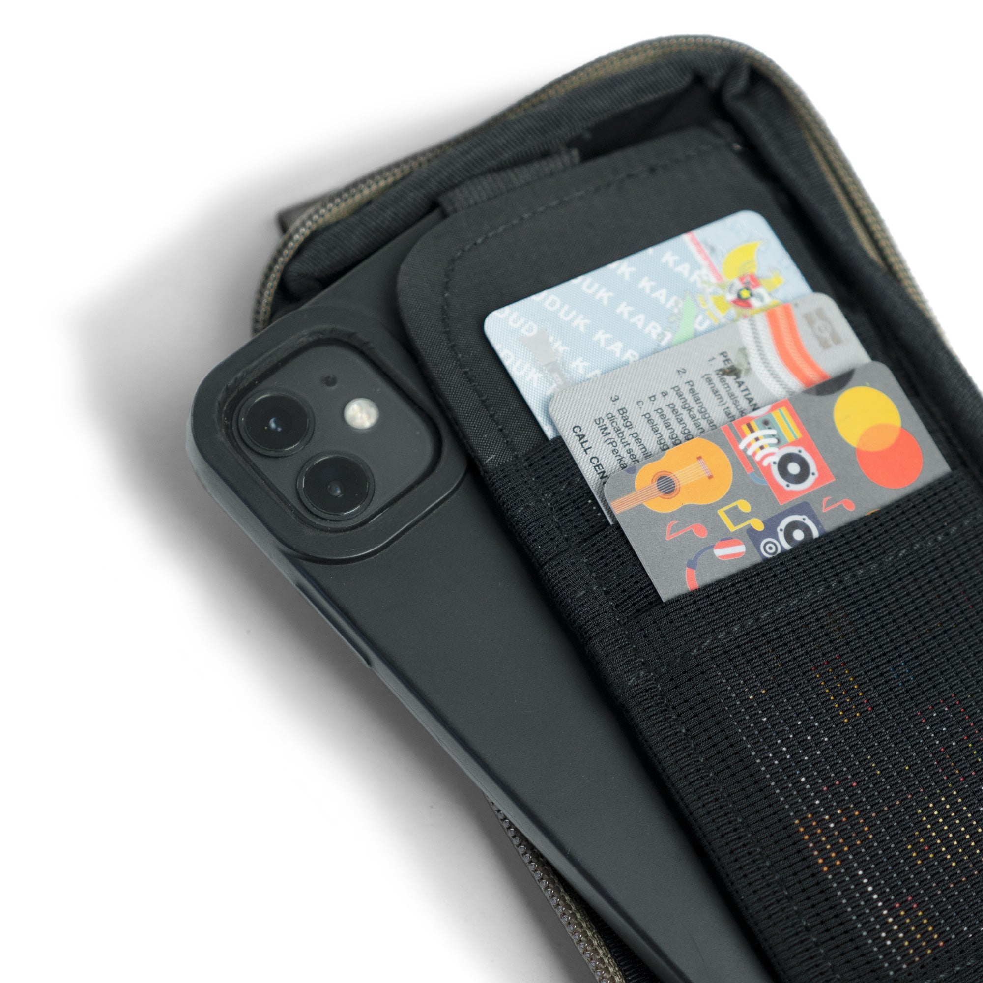 Life Behind Bars : The Division Quarter Pouch - Earth