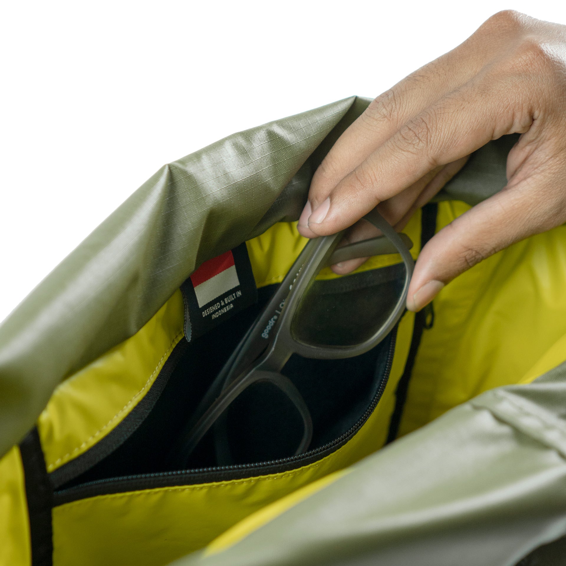 Life Behind Bars : The Transition - Earth