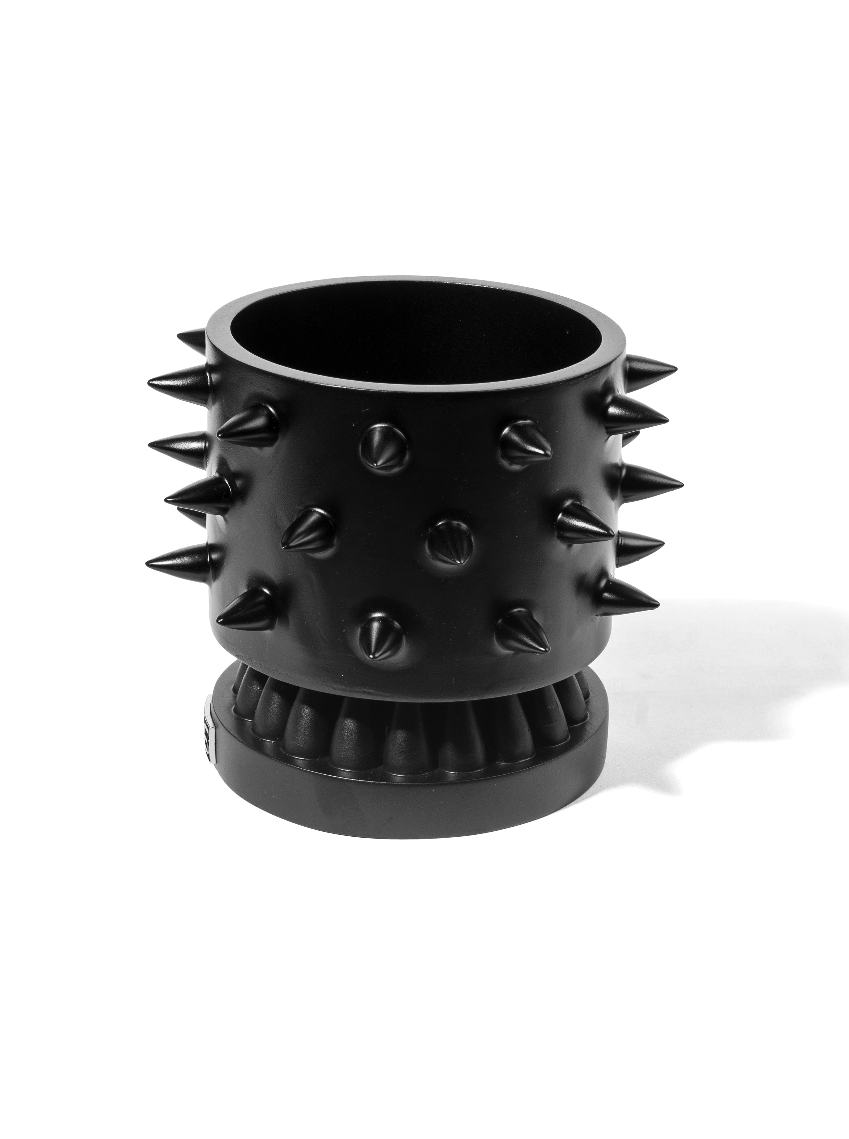 Randomly Found Souvenirs - Spike Pot Black