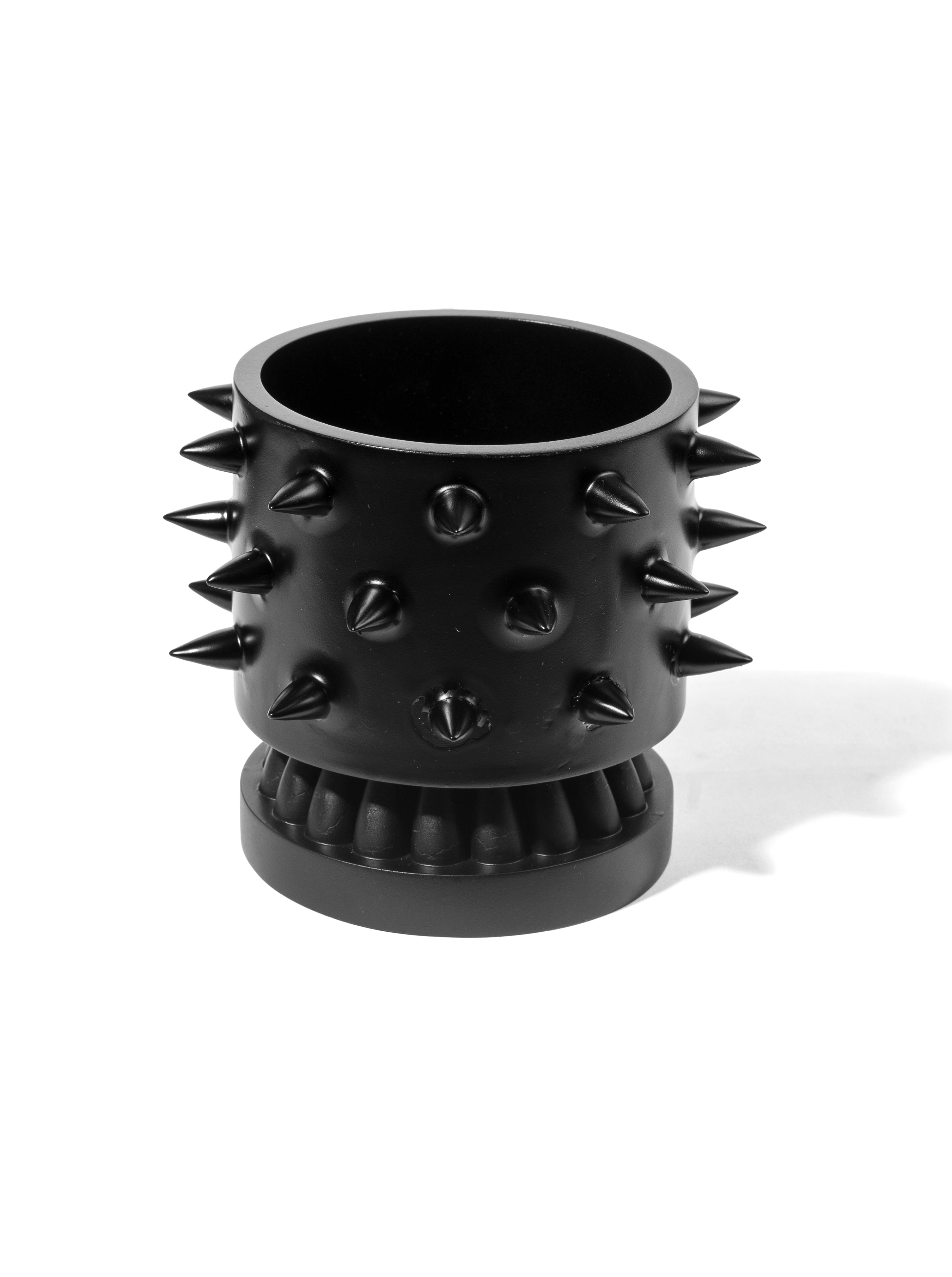 Randomly Found Souvenirs - Spike Pot Black