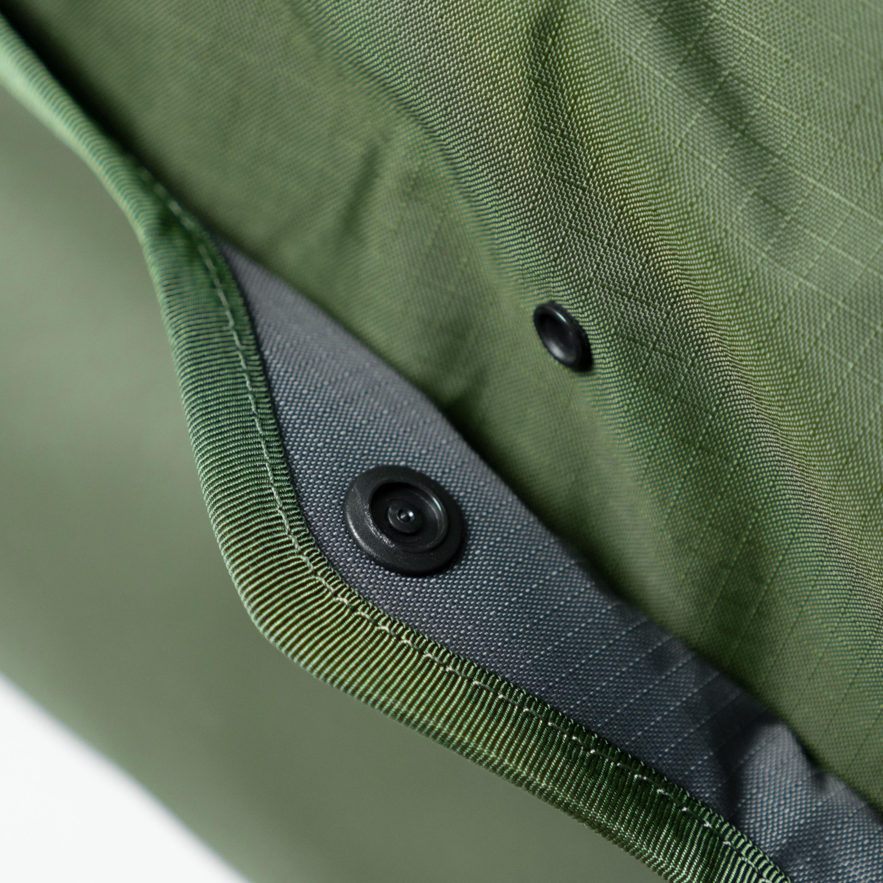 Life Behind Bars : Sacoche - Olive Green